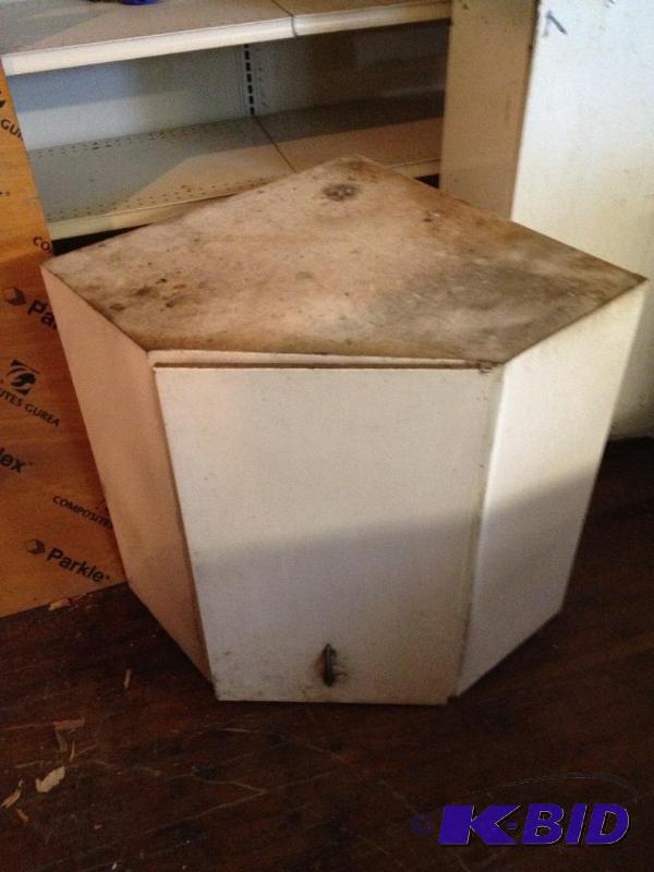 lot 13 image: Shop Cabinet, Corner Unit