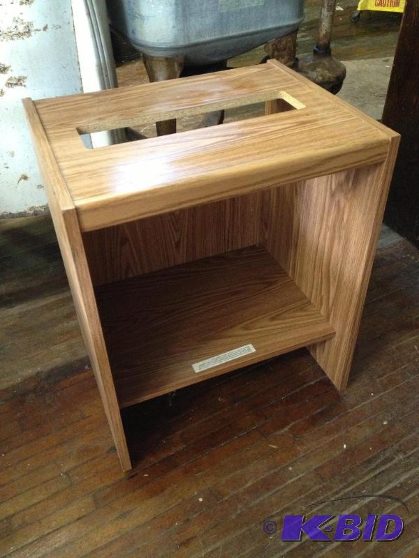 lot 15 image: Desk  Printer Desk