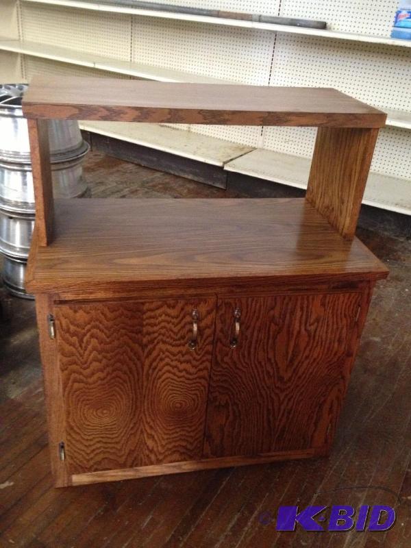 lot 18 image: Kitchen Pantry Style Shelf
