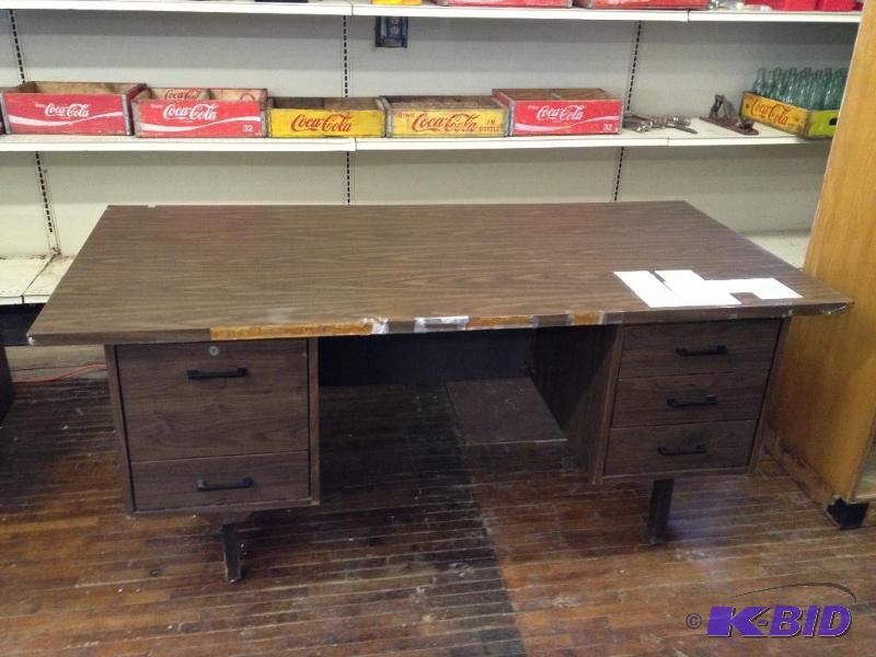 lot 23 image: 2 Person Desk
