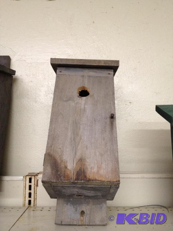 lot 40 image: Antique Wood Bird House