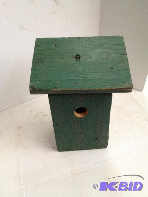 lot 41 image: Antique Wood Bird House