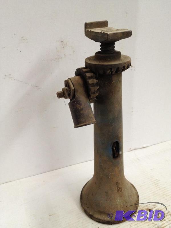 lot 65 image: Antique Bottle Jack
