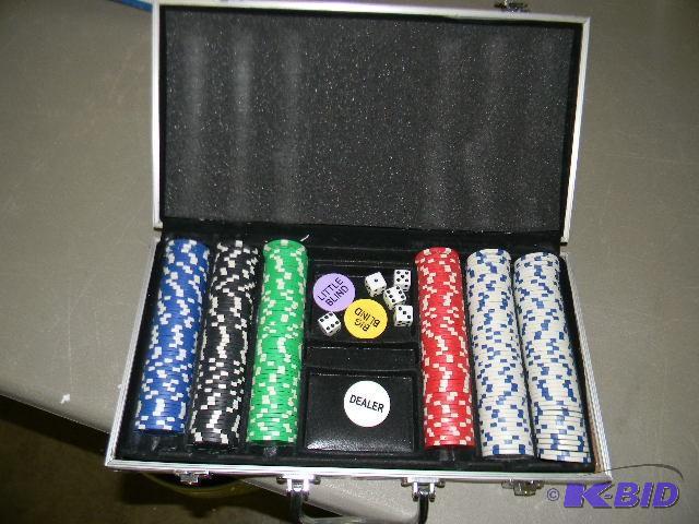 lot 103 image: Poker set in metal carrying case...