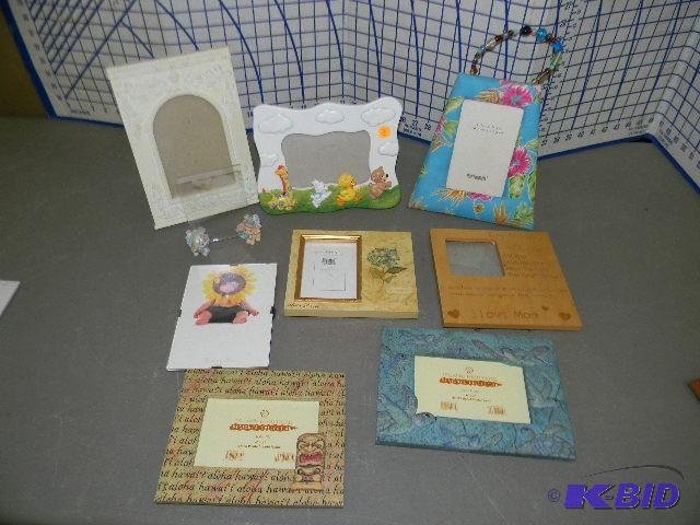 lot 114 image: Lot of 16 picture frames...