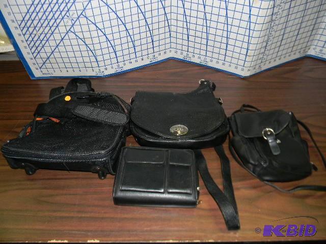 lot 143 image: Lot of 3 bags...