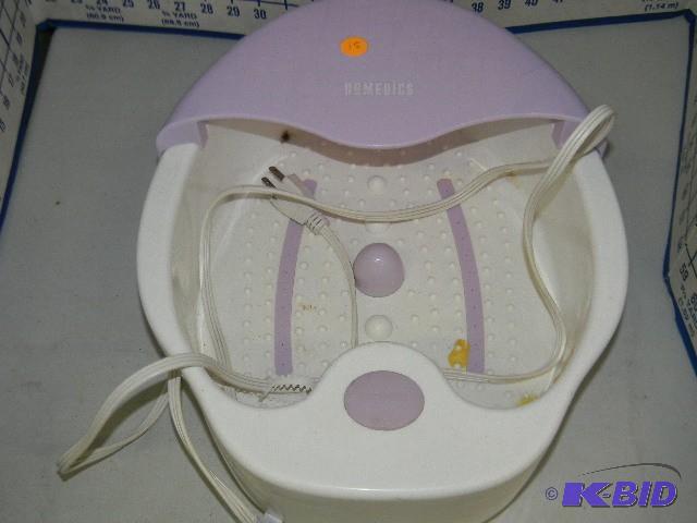 lot 15 image: Homedics foot spa...