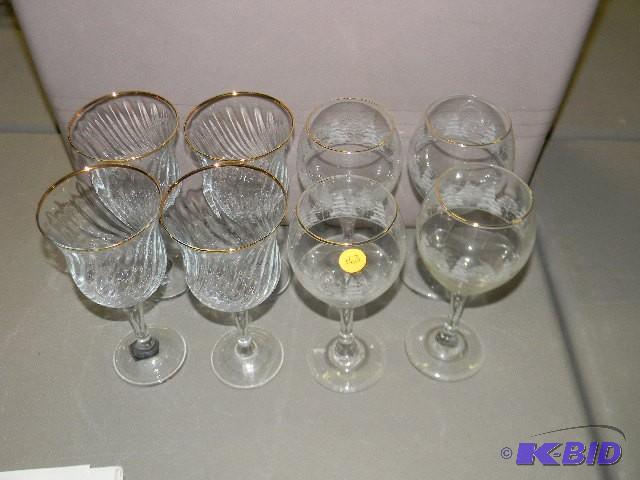 lot 163 image: Lot of 8 - two matching sets of 4 wine glasse...