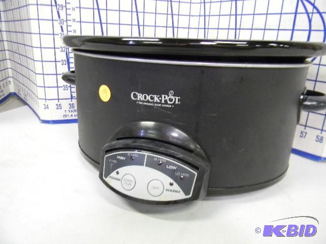 lot 19 image: Large crock pot...
