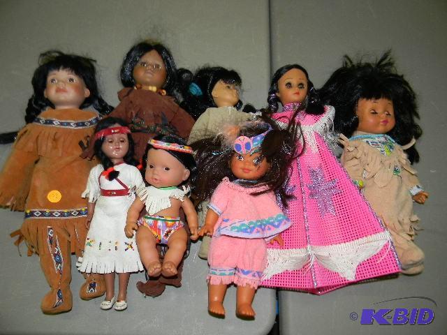 lot 192 image: Lot of 8 American Indian dolls...