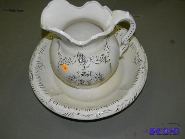 lot 206 image: 25th Anniversary set - large basin and pitche...