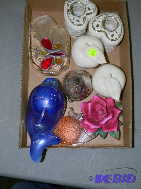lot 218 image: Lot of misc. porcelain figurines and decor...