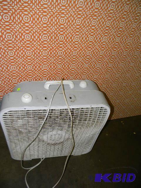 lot 220 image: Lot of 2 box fans...