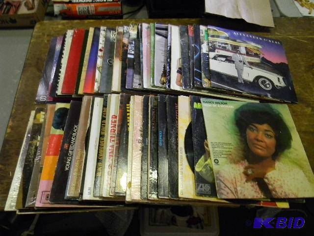 lot 252 image: Lot of 55 records (33rpm) - Michael Jacksons...
