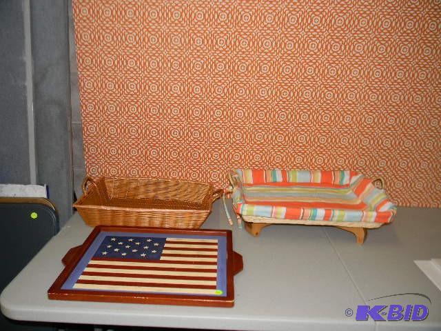 lot 254 image: Lot of 3 - one US flag serving tray, and two ...