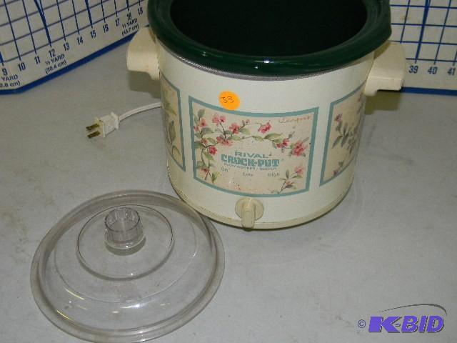 lot 33 image: Rival crock pot...