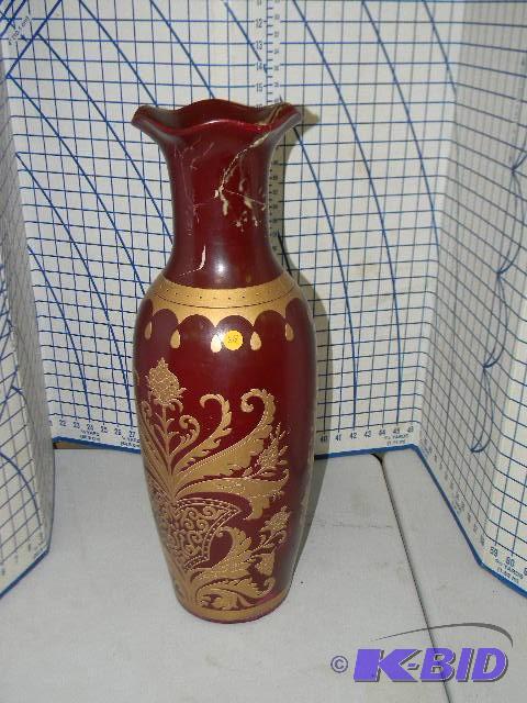 lot 68 image: Maroon and gold vase - has been repaired - 23...