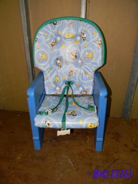 lot 91 image: Toddler booster seat...