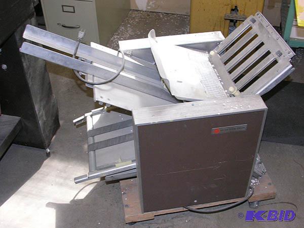 lot 4 image: Folder