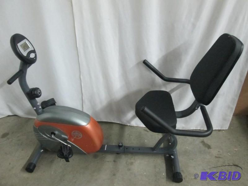 lot 19 image: Marcy Recumbent Exercise Bike