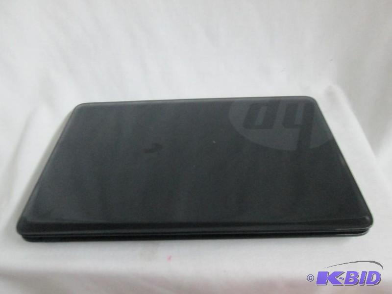 lot 2 image: HP 2000 15.6 4GB Windows 8 Laptop