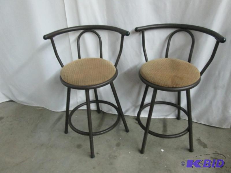 lot 29 image: Two Barstools