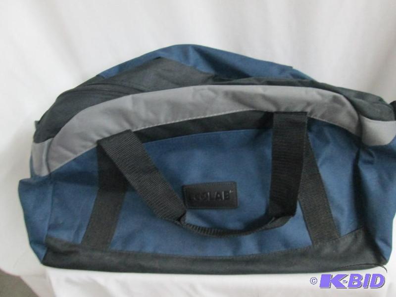 lot 38 image: Duffel Bag