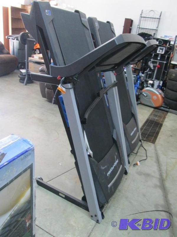 lot 51 image: Broken Treadmills - THIS ITEM HAS BEEN REMOVED