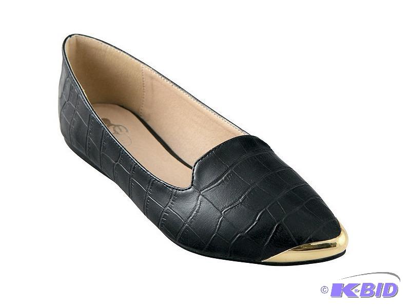 lot 21 image: GC Shoes Crocodile Print Flat