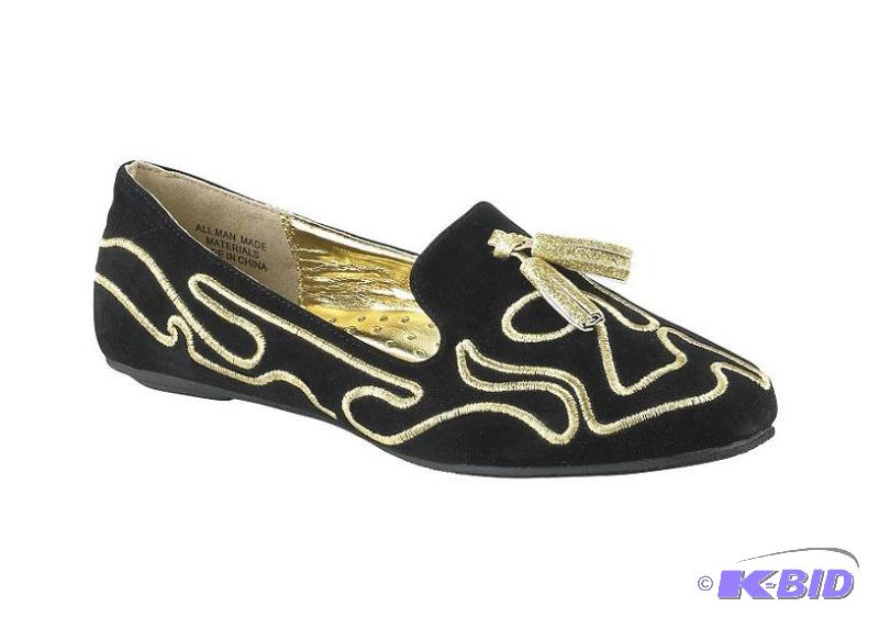 lot 34 image: Bucco Regan Embroidered Flats