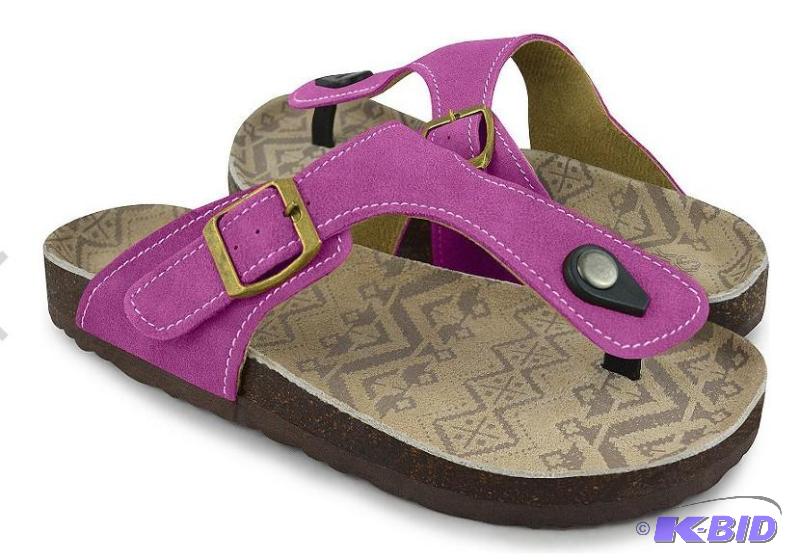 lot 4 image: Muk Luks Terra Turf Thong