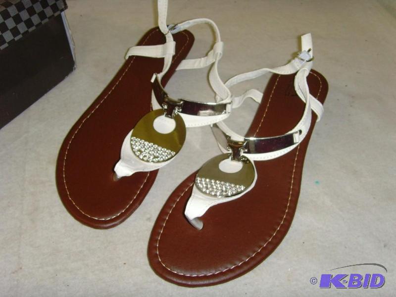 lot 46 image: Carrini Silver Rhinestone Sandals