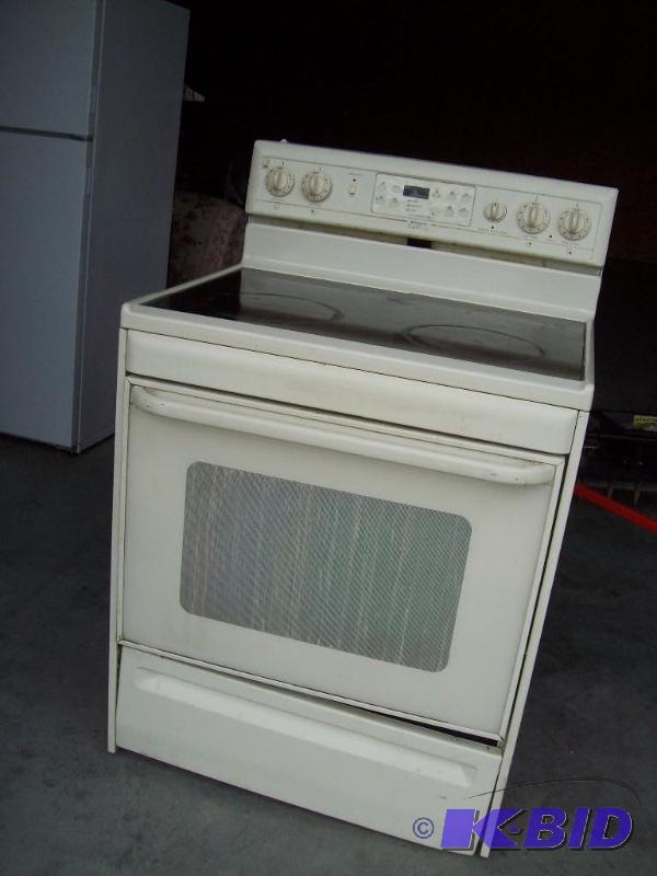 lot 8 image: StoveOven