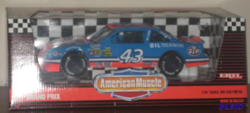RICHARD PETTY #43 STP CAR