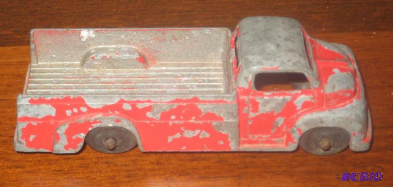 TOOTSIE TOY VINTAGE TOY TRUCK
