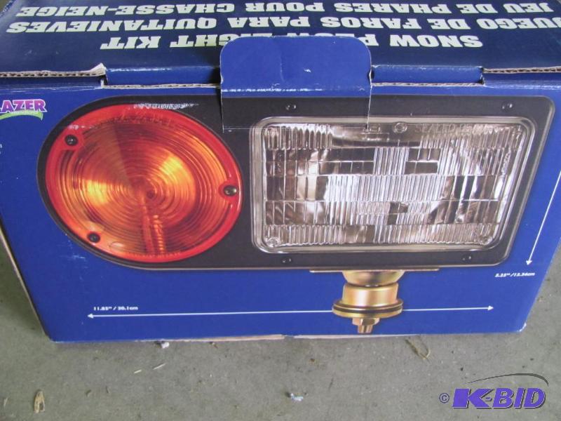 This NEW (in original box) BLAZER INTERNATION...
