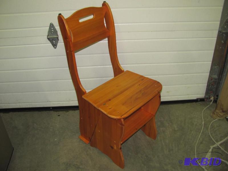 NEW (right out of box) Wooden ChairStepstoo...