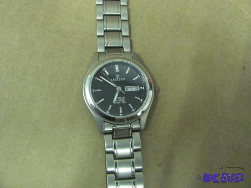 This gently used Black SARTEGO Mens Titanium...