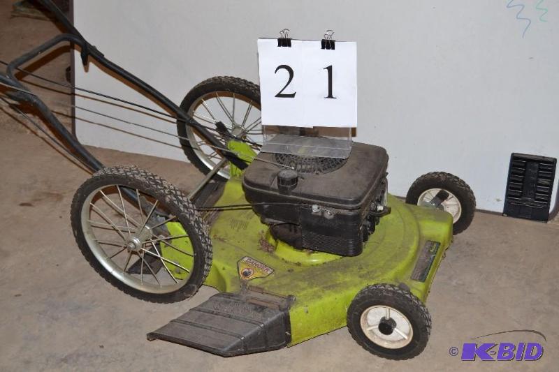 lot 21 image: Poulan 5 hp