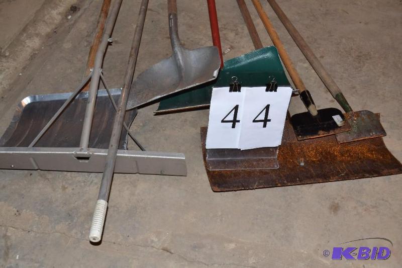 lot 44 image: shovels