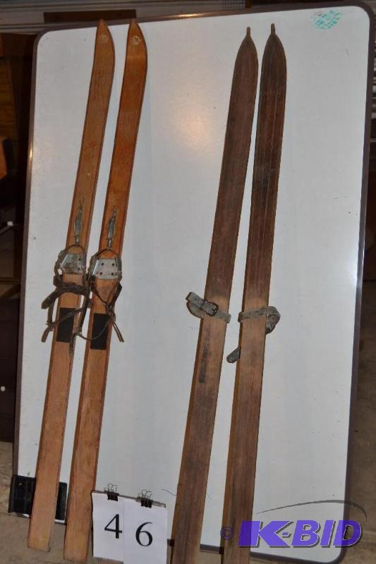 lot 46 image: vintage cross country skis