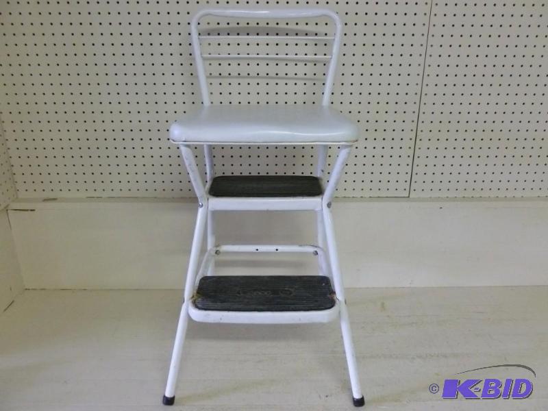 lot 100 image: Cosco kitchen stool, measures 31.5" to t...