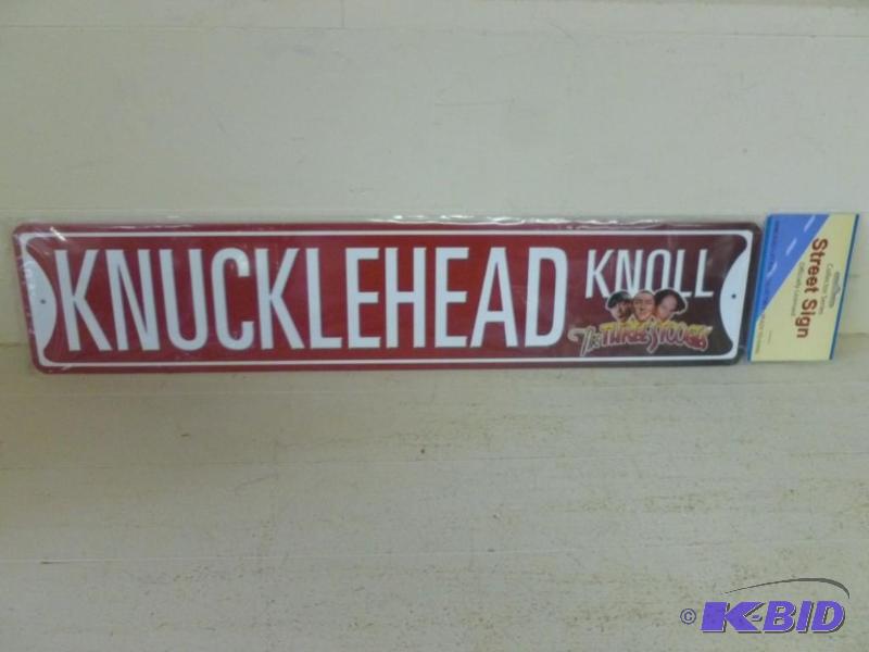 lot 116 image: The Three Stooges - Knucklehead Knoll metal s...