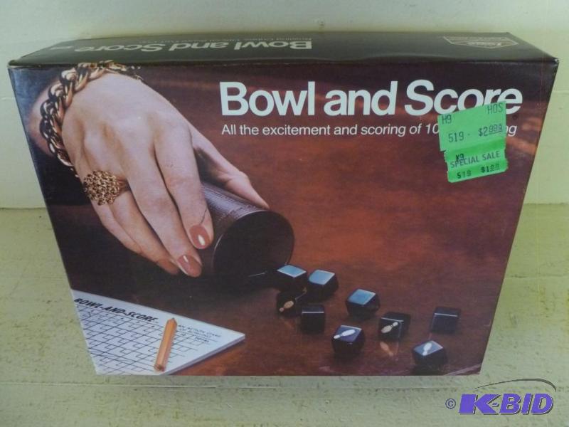 lot 176 image: Vintage 1974 Lowe Bowl and Score Game, New In...