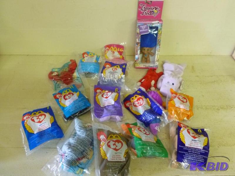 lot 193 image: Large lot of new Ty Beanie Babies and a Treas...
