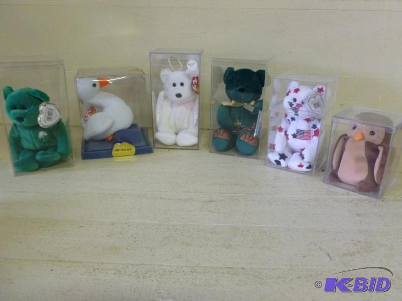 lot 197 image: Lot of six collectible Ty Beanie Babies inclu...
