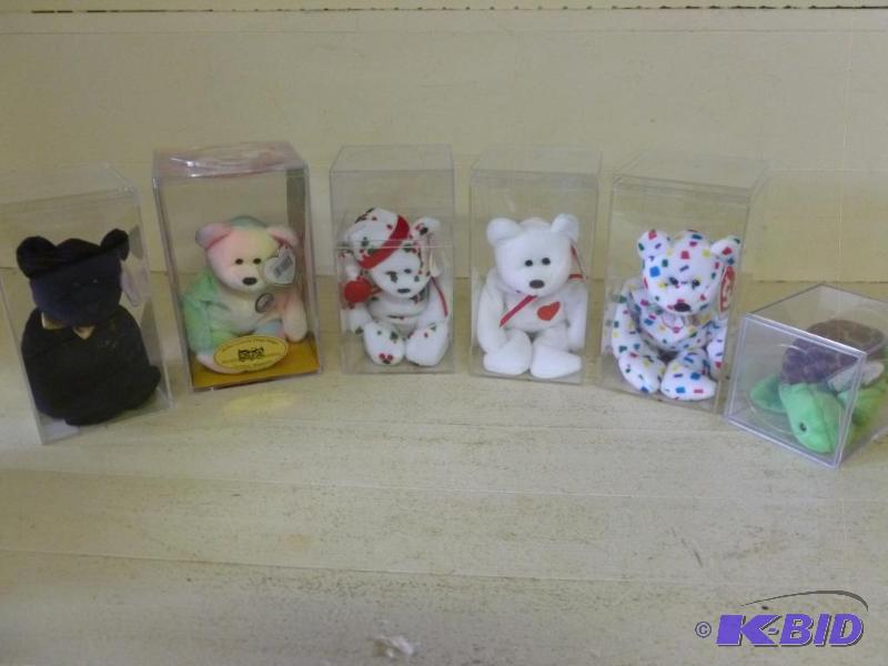 lot 198 image: Lot of six collectible Ty Beanie Babies, all ...