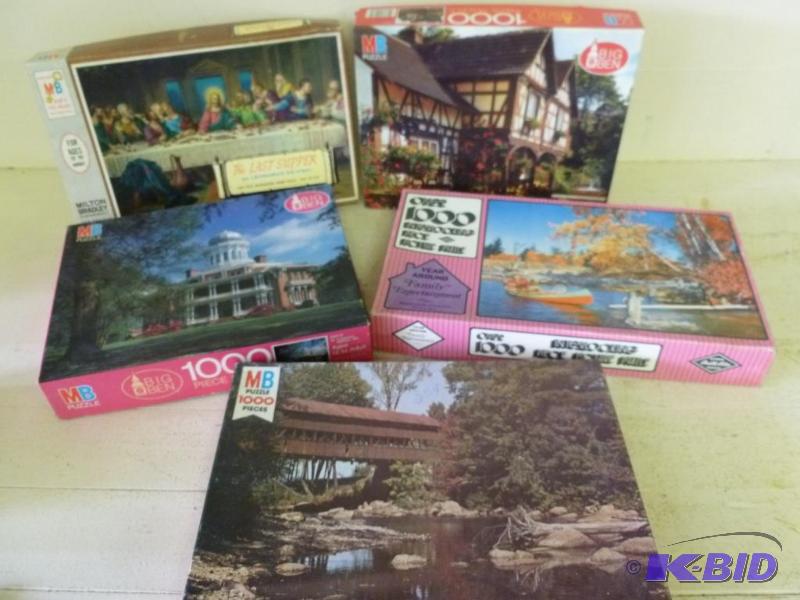 lot 199 image: Lot of five puzzles including a vintage 1965 ...