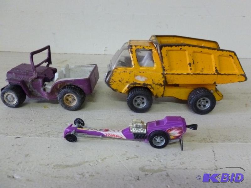 lot 219 image: This lot consists of a vintage 1970 Mattel Ho...