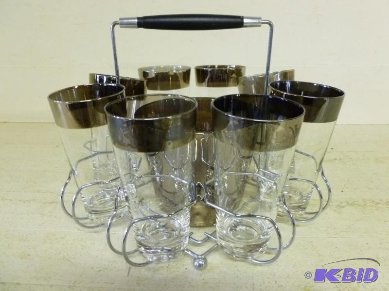 lot 225 image: Beautiful ten piece drink set that includes e...